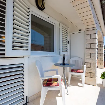 Bed and breakfast Marina Okrug Gornji