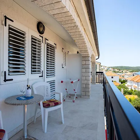 Marina Bed & Breakfast